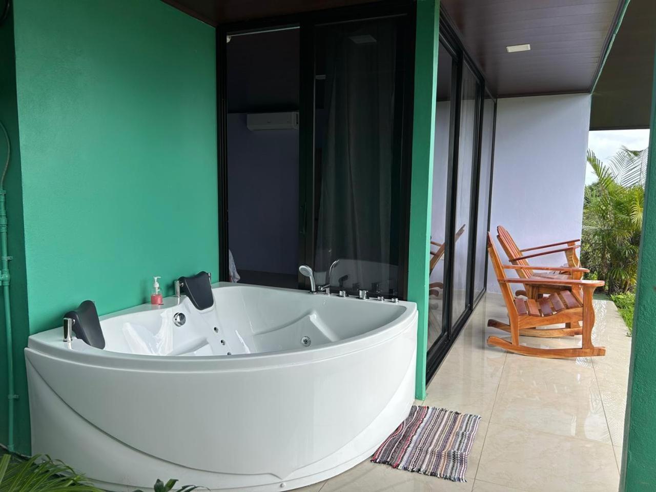 Encanto Arenal Lodge
