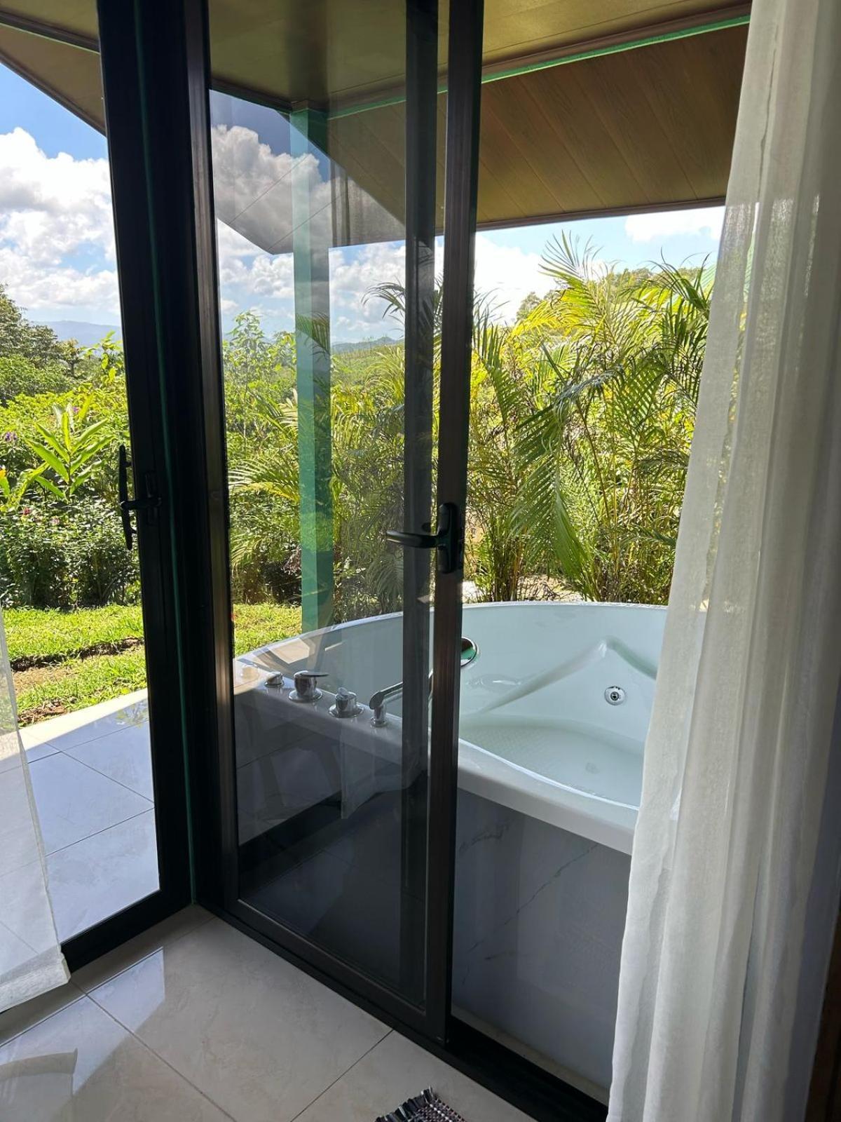 Encanto Arenal Lodge